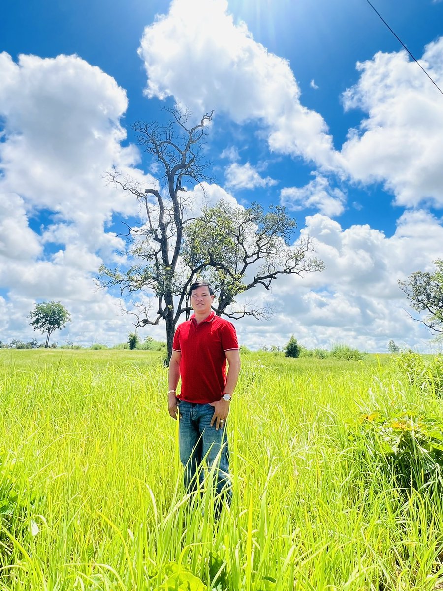 cheng_chann's tweet photo. ទេសភាពត្រង់ពាក់កណ្តាលផ្លូវ ពីមណ្ឌលគីរីទៅ រតនៈគីរីពិតជាស្អាតៗណាស់ បើបងប្អូនឆ្លងកាត់កុំភ្លេចចុះផងណា https://t.co/BWfd1c8zlW
