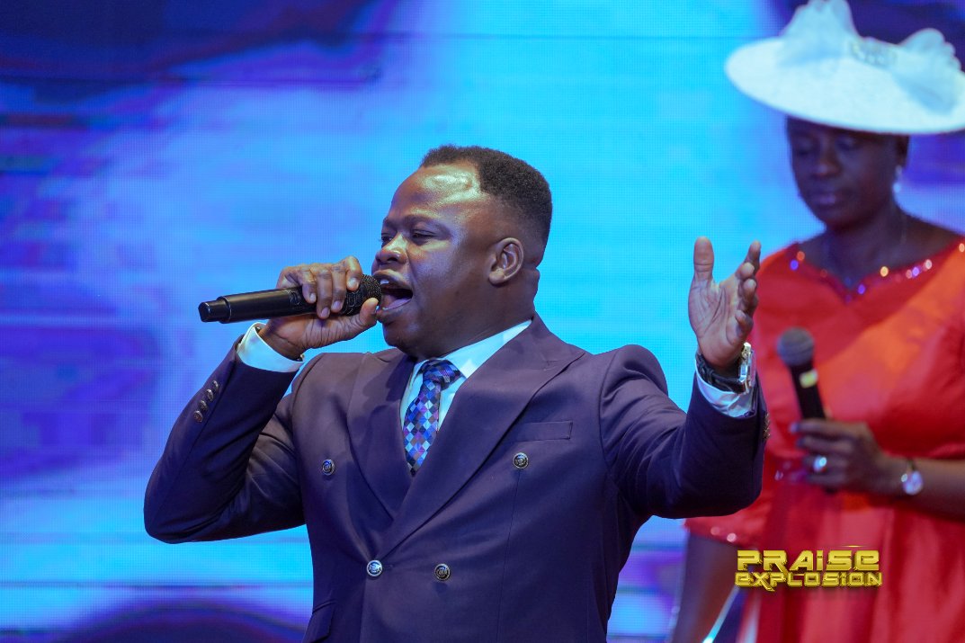 dovetv's tweet photo. PHOTO SPLASH PART 1: PRAISE EXPLOSION.
RCCG DOMINION SANCTUARY ACME
@tehillahchoir
@rccghubchoir
@lilianneji
@beautyobodo
@brownoyitso
#ohprimetv
#PraiseExplosion
#rccgdsa
#Sunday
#DoveTelevision
#dovetv https://t.co/Av2Msr4D06