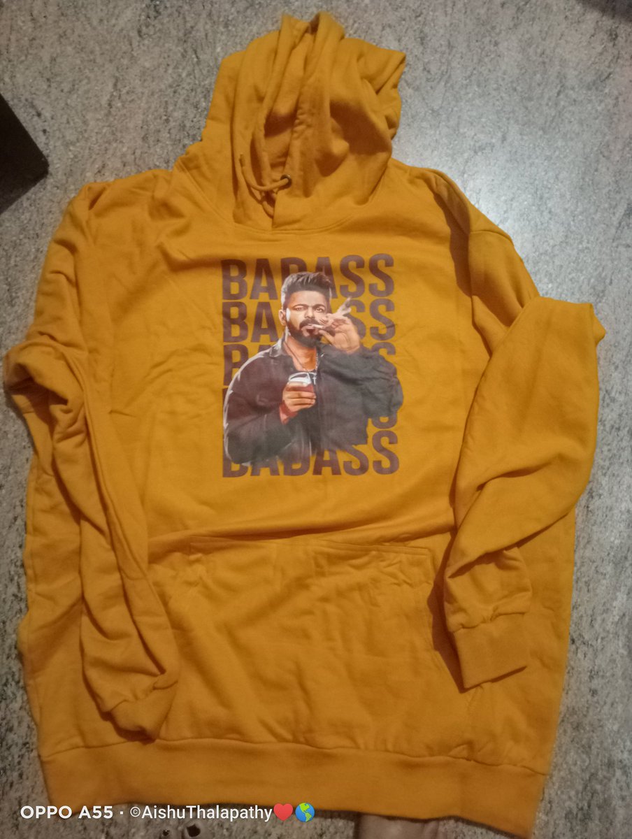 AishThalapathy's tweet photo. Received My #Badass leo hoodies 🔥🥵😎Tqsm like this hoodie so much...... @Ordrobeapparels 

#Leo https://t.co/dlQCdeOvRc