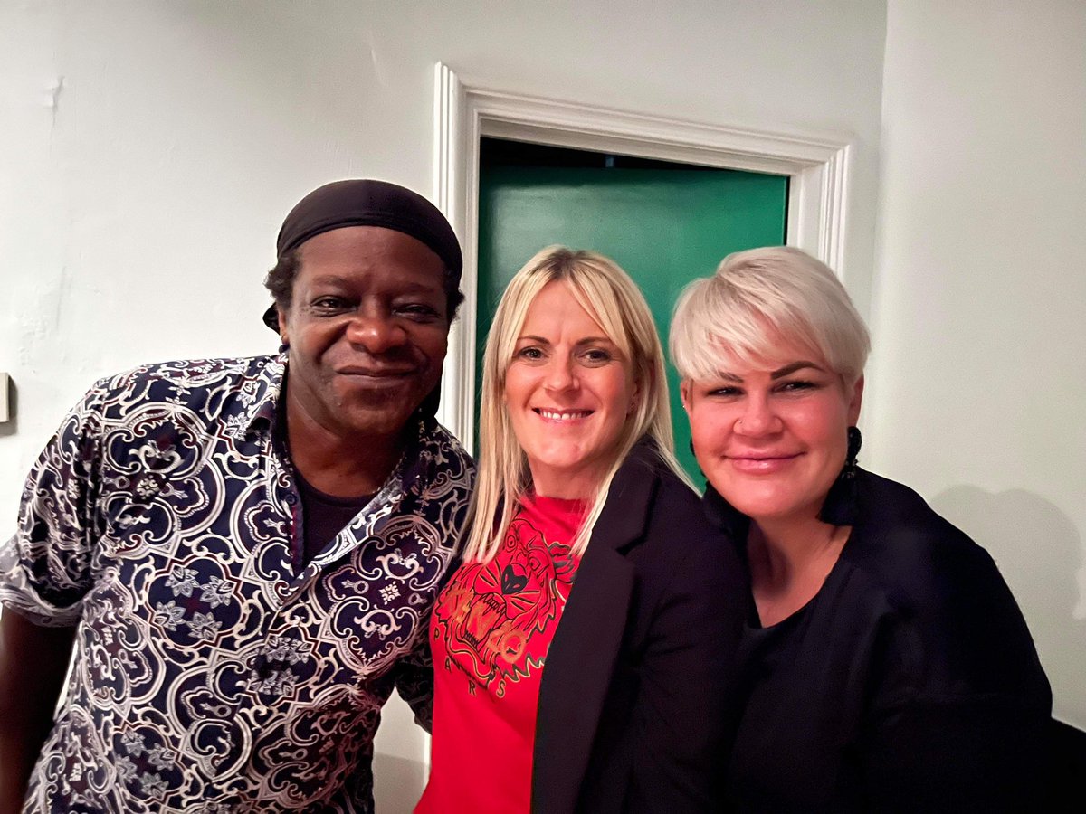 MrsRachelFowler's tweet photo. @stephenkamos - thank you for coming to Selby , we had a great time , hilarious as always 😊 https://t.co/dVK2JK4yzx