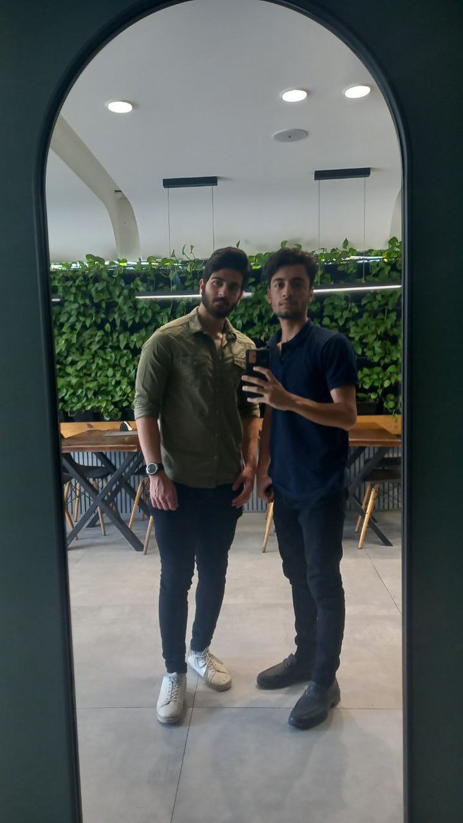 رفیق صمیمی مرد عنکبوتی tweet media