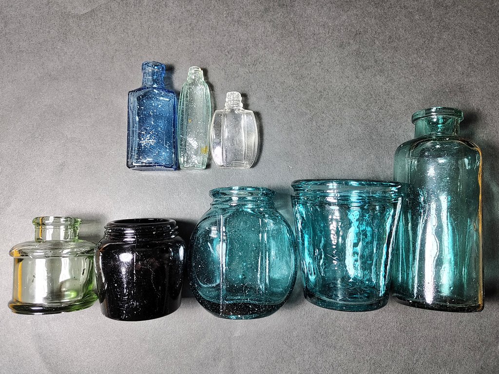 レトロ瓶グリーン色 レトロ瓶グリーン色