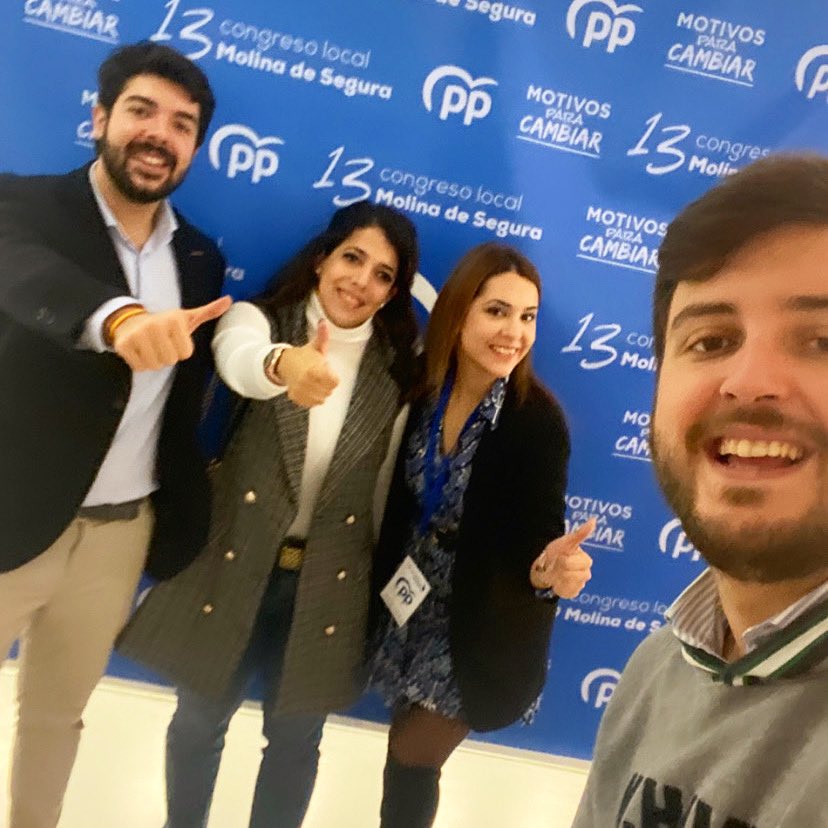 PableteGarcia's tweet photo. En el aniversario del Congreso de @NNGG_RM donde @Landaburu_Anto fue elegido Presidente, quiero darle las gracias por hacer una organización fuerte,viva y unida para trabajar por los jóvenes 

Gracias por interesarte por #MolinaDeSegura y ser un molinense más  💙 https://t.co/EbhenPDvQb