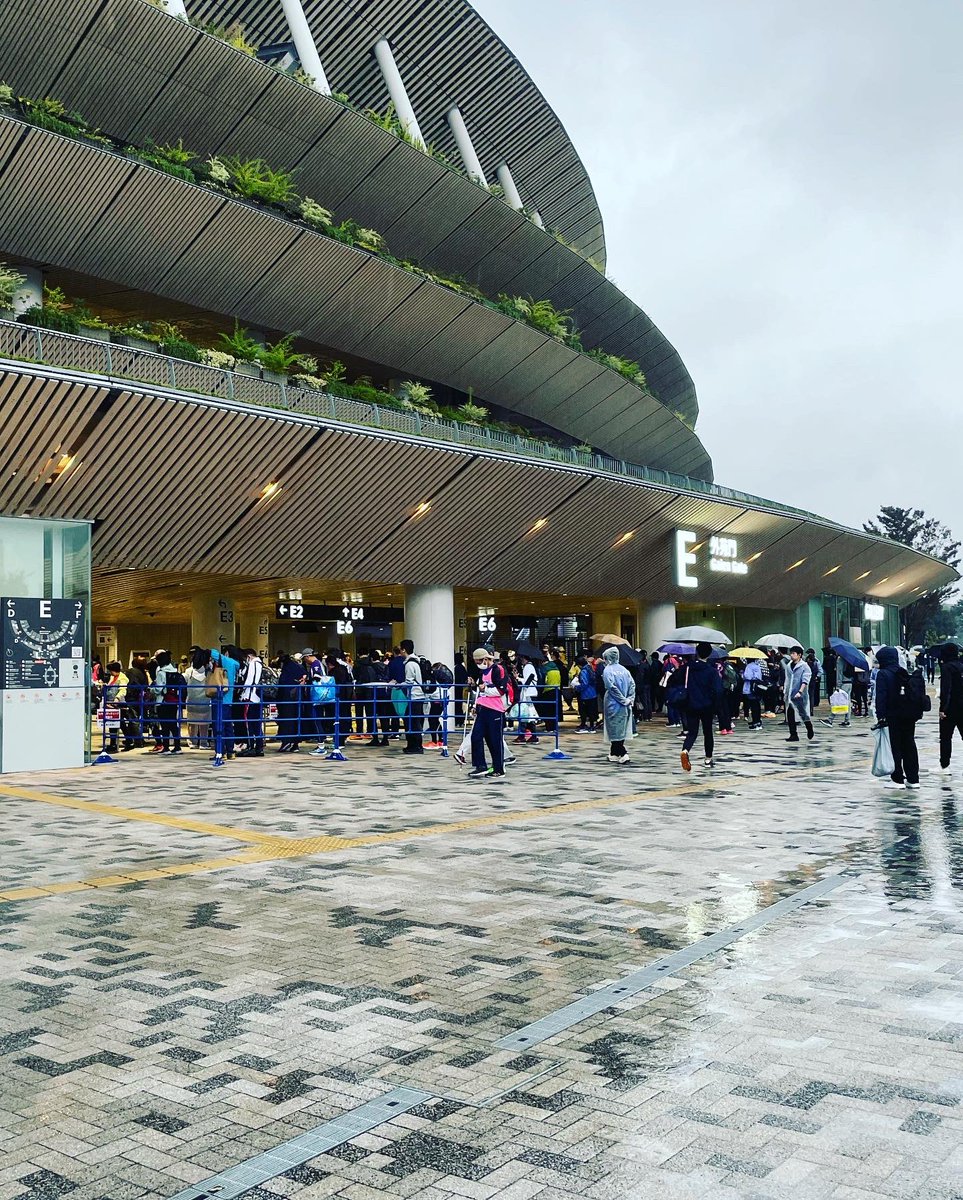 myrunning_imari's tweet photo. お疲れ様でした！
#東京レガシーハーフマラソン

 過去の記録を見返すと、20km以上走ったのは今年1月のハイテクハーフマラソン以来でした...笑

今日はとにかく寒かった。
走った方は体調崩されないようにしっかりお休みして下さい！！ https://t.co/DXyBGAwaOE