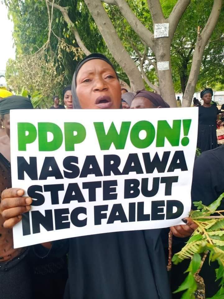 attamakuza's tweet photo. Our Mothers were called Prostitutes but their cry reached to the Supreme being and our Prayer in the Tribunal heard.
We will never forget their consistency. 
We love you all and a big thank you for this uncommon Solidarity. https://t.co/h9Jbpew8dE