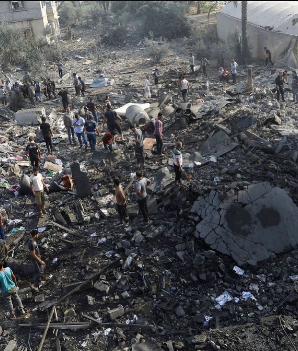 Rwegerera's tweet photo. Northern Gaza is going to be turned into Dust if a quick solution for resolving the conflict will not be taken.....this needs to be stopped by the @UN . I condemn what Hamas has done to the people of Israel but innocent Palestinian should not be bombed by Israel in Occupied Areas https://t.co/E34B2Yu6su