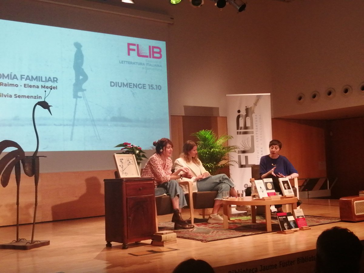 bbcnGracia's tweet image. 🇮🇹 Què vol dir la família?
ANATOMIA FAMILIAR
Veronica Ramo i Elena Medel dialoguen sobre la construcció del concepte família.
Modera: Silvia Semenzin
A les 12h
#FLIB #bbcnjaumefuster #festival