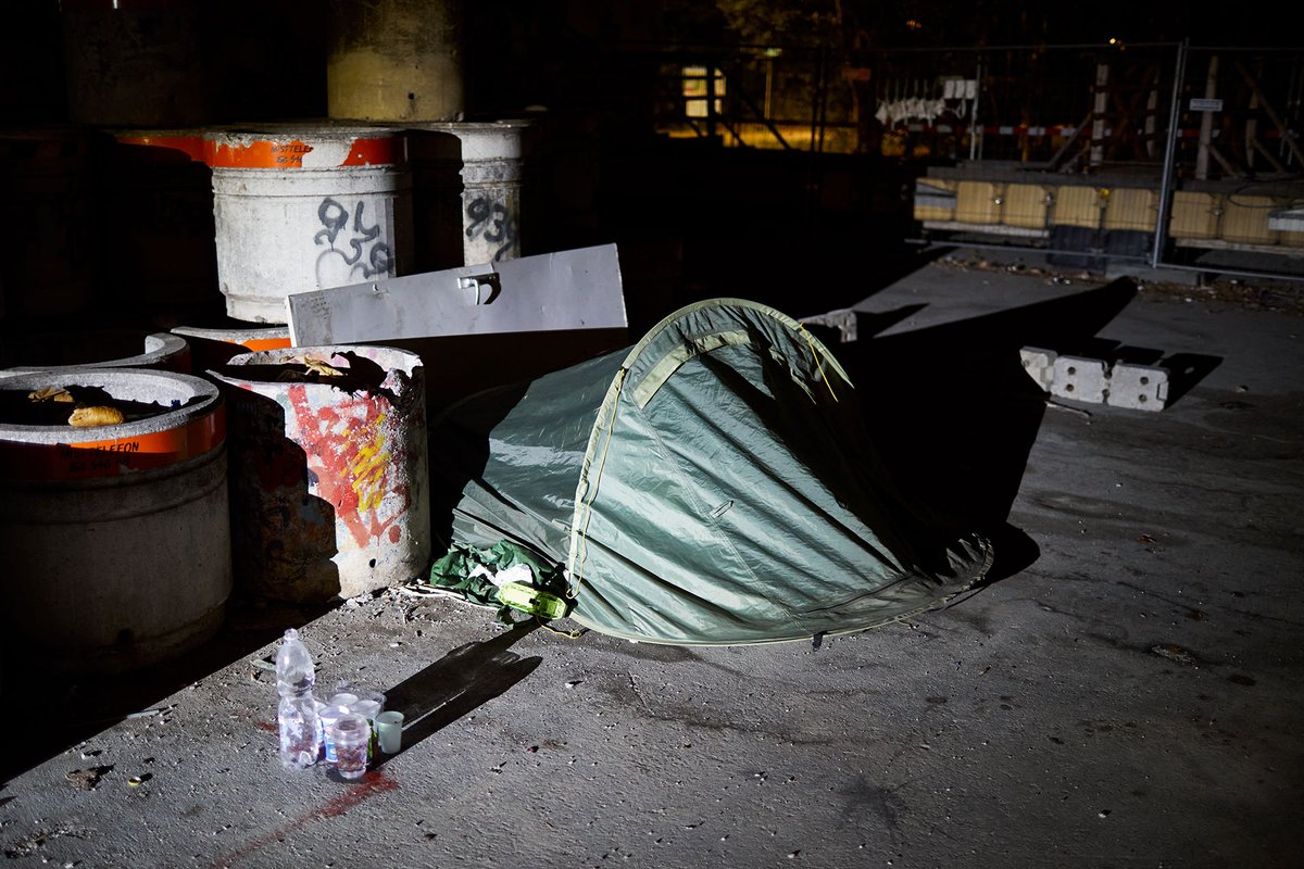 MESSERATTACKEN AUF #OBDACHLOSE: Der #Mord an Ferencz Kutasy

Exklusiv auf ZWISCHENZEIT ONLINE / zwischenzeit.com

#obdachlosenmorde #serientäter #obdachlose #opfer #täter