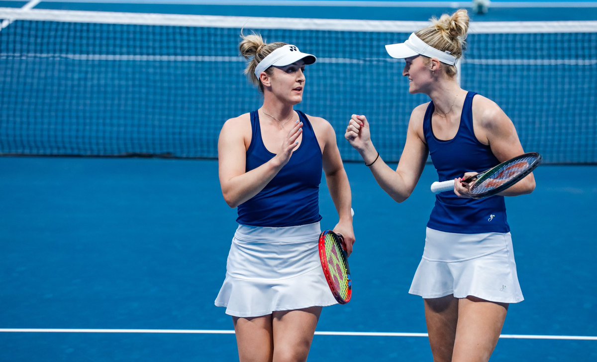 ZhengzhouOpen's tweet photo. DOUBLES CHAMPIONS! 🏆

Gaby Dabrowski &amp; @erinroutliffe 🤩 https://t.co/fIityU5Bkg