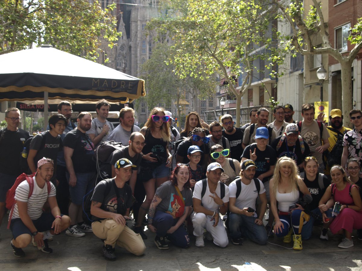 TimeeRox's tweet photo. Merci à tous pour votre accueil et votre partage à Barcelone. Vous nous avez régalé lors de ce parcours à travers la ville ! 😘
@Kriket_23 @Joenesteam #PokemonGOCitySafari #PokemonGO https://t.co/0nHAsCn3iv