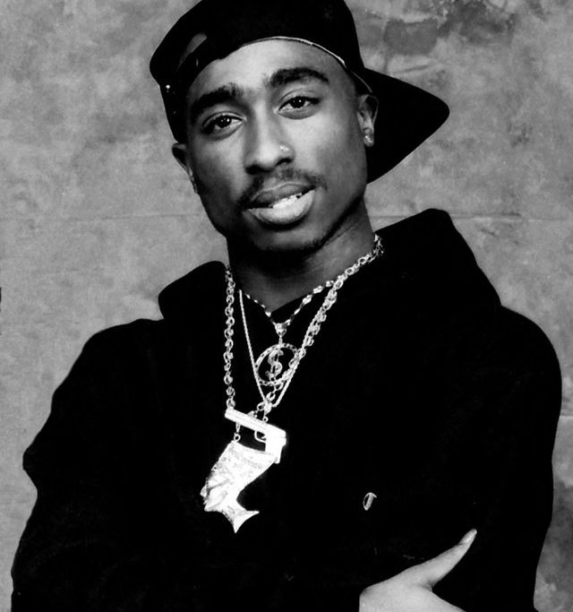 LeContempIateur's tweet photo. "Ils ont de l'argent pour les guerres mais ne peuvent pas nourrir les pauvres." - Tupac Shakur https://t.co/atbPdIc4Cc