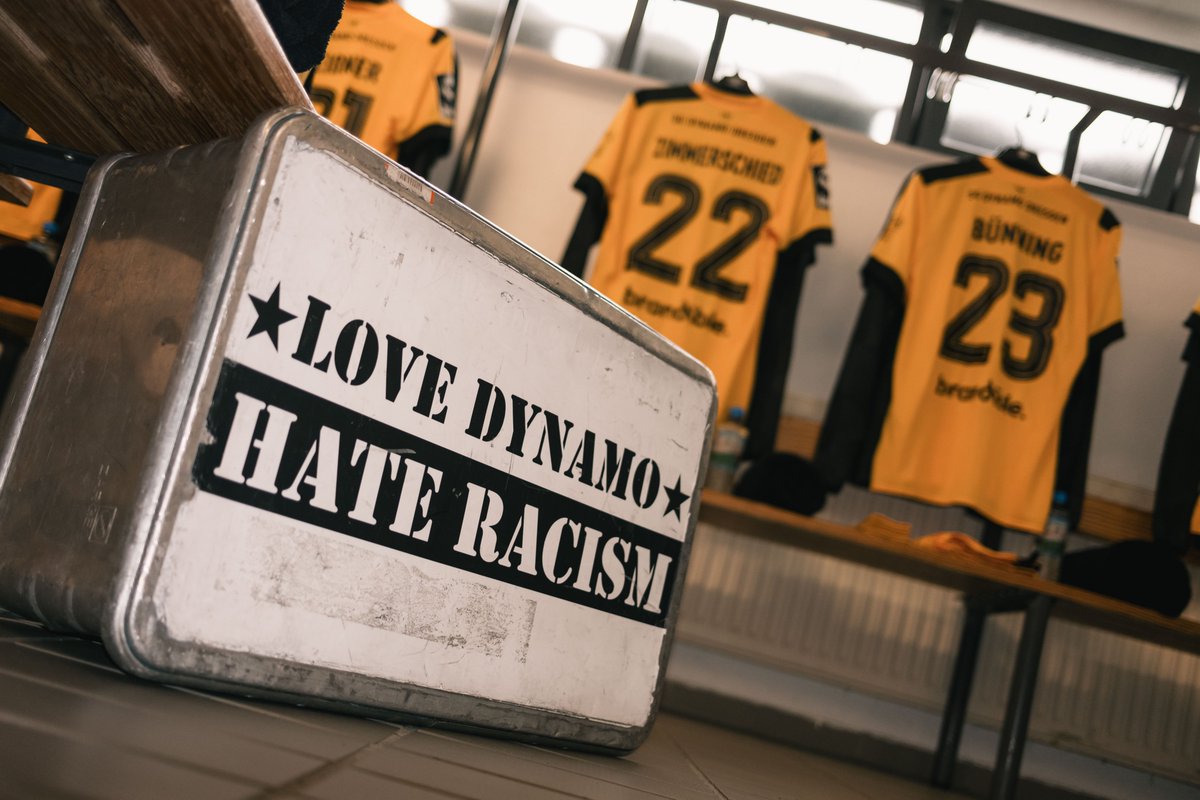 DynamoDresden's tweet photo. Beim Blick in die Kabine wird klar: Wir spielen heute auch für Kyrylo Melichenko. Stark bleiben „Kyri“, du packst das! 💪 #ULMSGD #sgd1953 https://t.co/hN7vyuvkjx