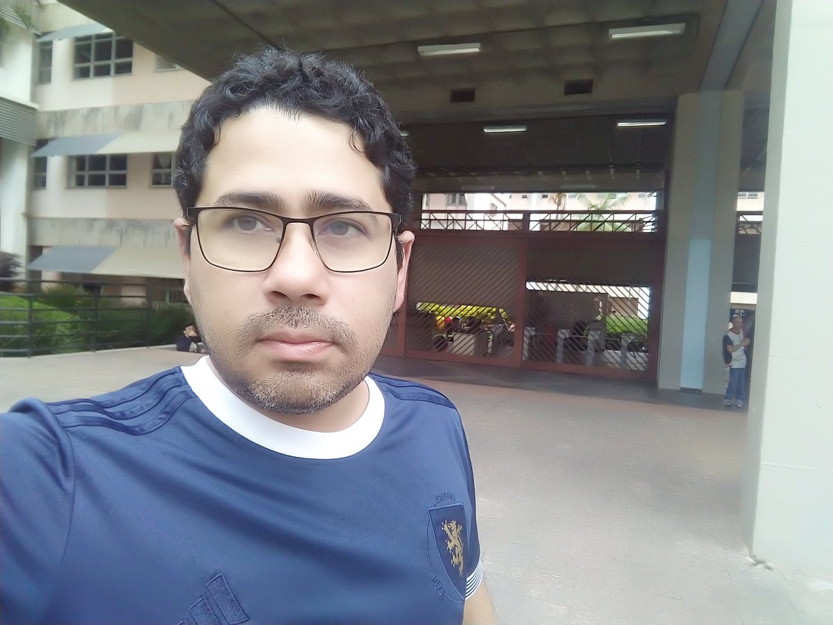 danillotricolor's tweet photo. #UFMG #DPEMG #DomingodeProva #BH https://t.co/ni9poW22lv
