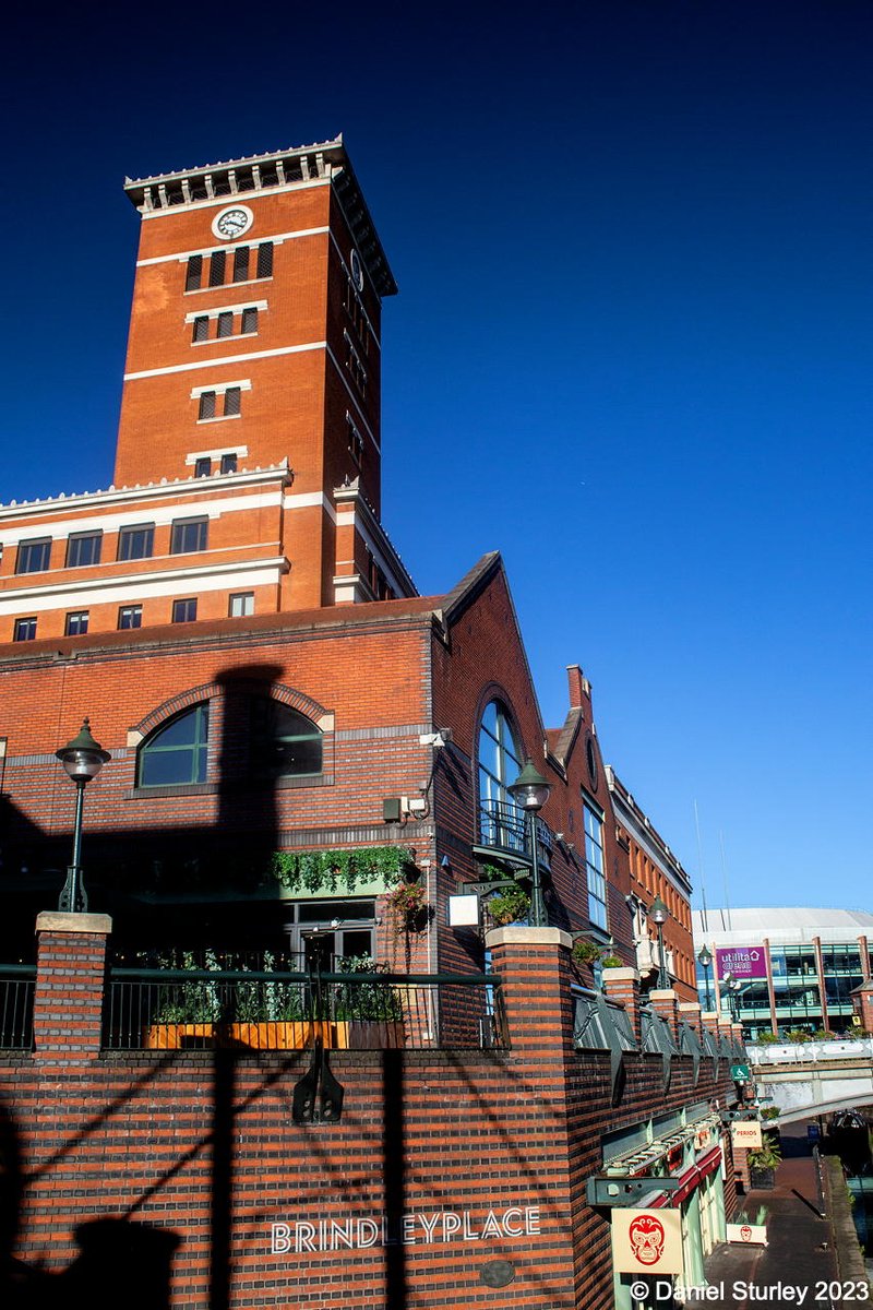 Daniel_Sturley's tweet photo. #Birmingham UK, a great #sunny morning today to capture the #beautiful Three Brindleyplace
#BirminghamWeAre #FullColourNoFear @Brindleyplace 
#Architecture #NotItaly https://t.co/vcn3Hfb7Az