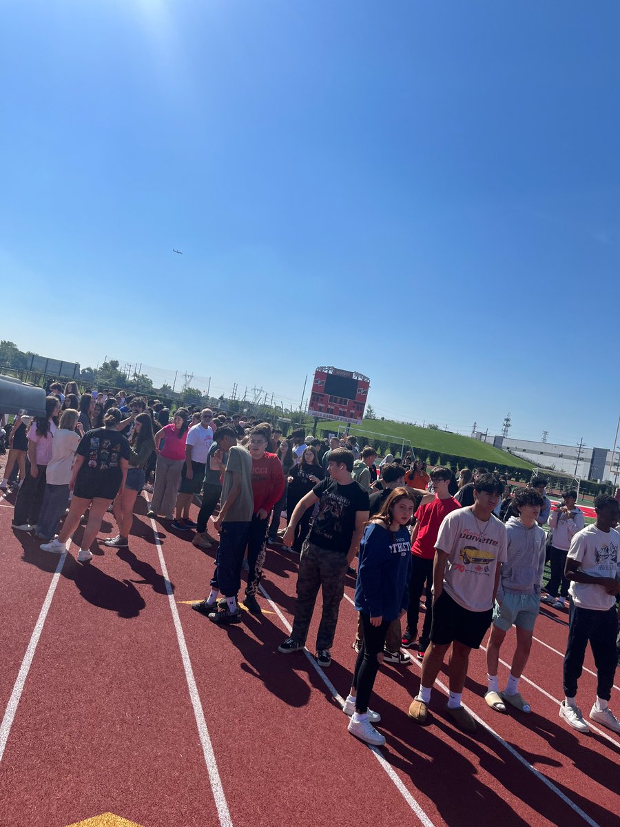 Niles West Girls Volleyball tweet media