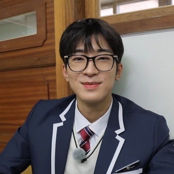uribboo's tweet photo. to : @koocoupss 
from: your best friend

💌 I hope you have a good day today and I miss you (even tho we just talked) https://t.co/RMD5d3qicq