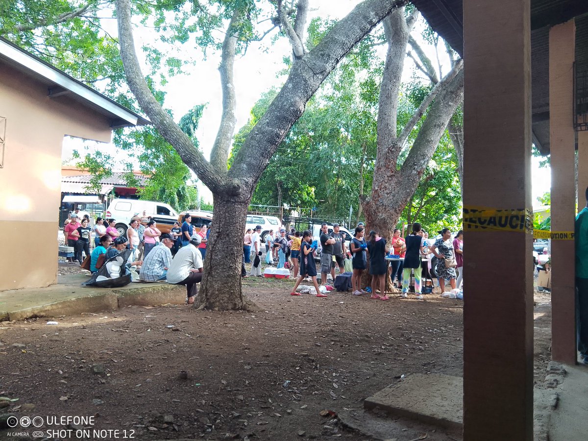 Arranca segundo día de mega jornada con Spay-Chitré.  Ayer 415 animales. <a href="/worldanimalday/">World Animal Day</a> <a href="/PenelopeNanin/">Penelope_Athanasiadis</a> <a href="/alcaldiadechi3/">Alcaldía de Chitré</a>