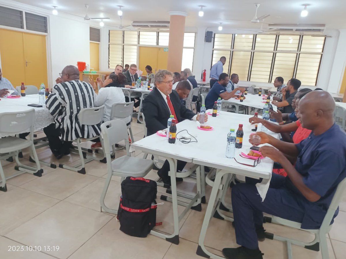 UEF_GlobalDev's tweet photo. Rector @jmonkkone @unieastfinland
hosted two receptions in #Ghana (in Kumasi and Accra) for our #UEFAlumni. Lots of vibrant discussion and networking. Our former students are doing fascinating things all around the world. https://t.co/9g75Q3hTfz