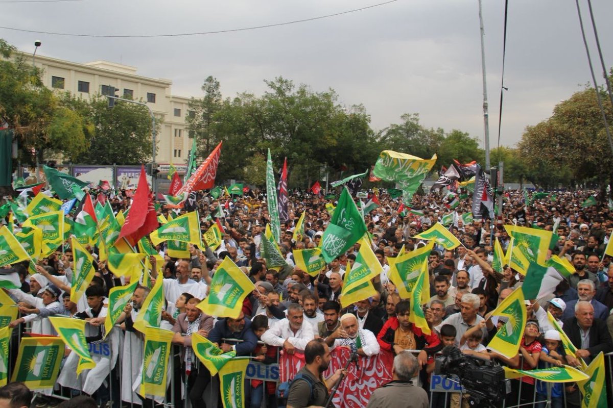 Diyarbakır’da düzenlediğimiz “Aksa Tufanına Destek Mitingi” tüm heyecanıyla devam ediyor. 

Canlı izlemek için; youtube.com/watch?v=KH_8Wh…

#HÜDAPAR 
#ÖzgürFilistin