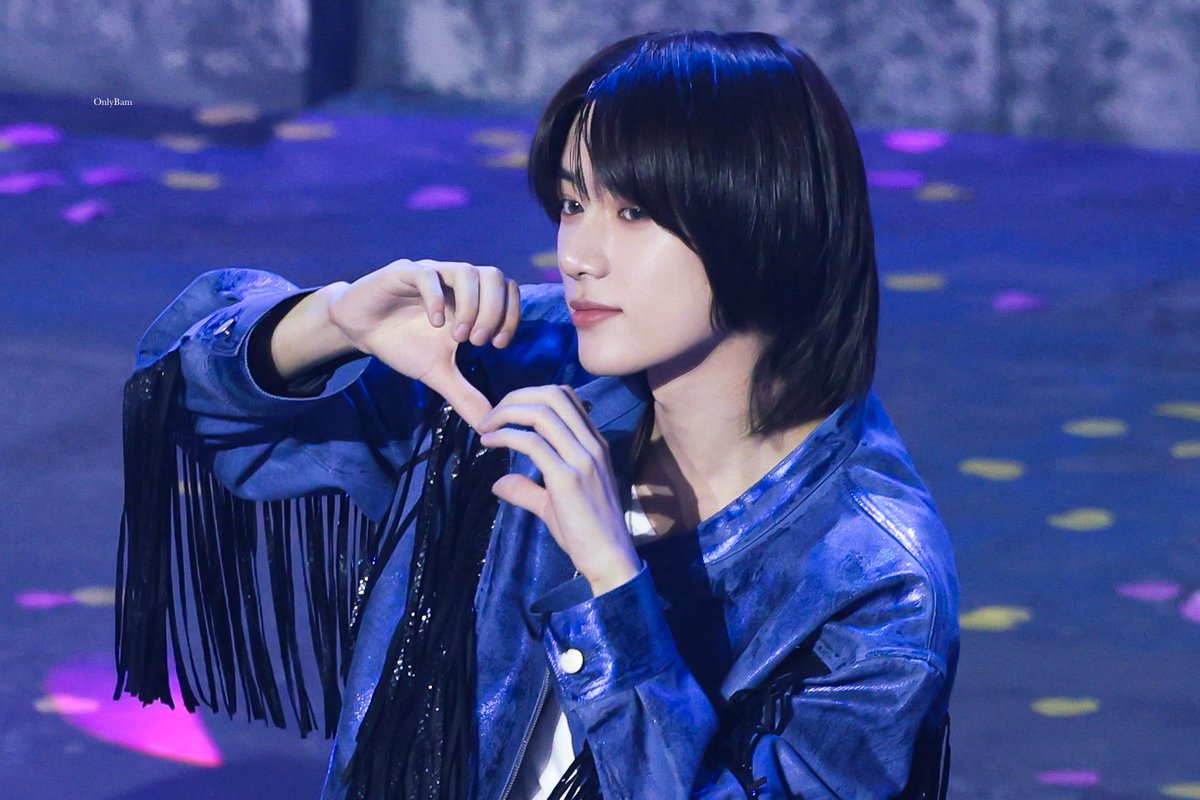 OnlyBam313's tweet photo. 231014 하트 4종세트💙
#TXT #BEOMGYU #범규 #FREEFALL https://t.co/PcTy0veAXM