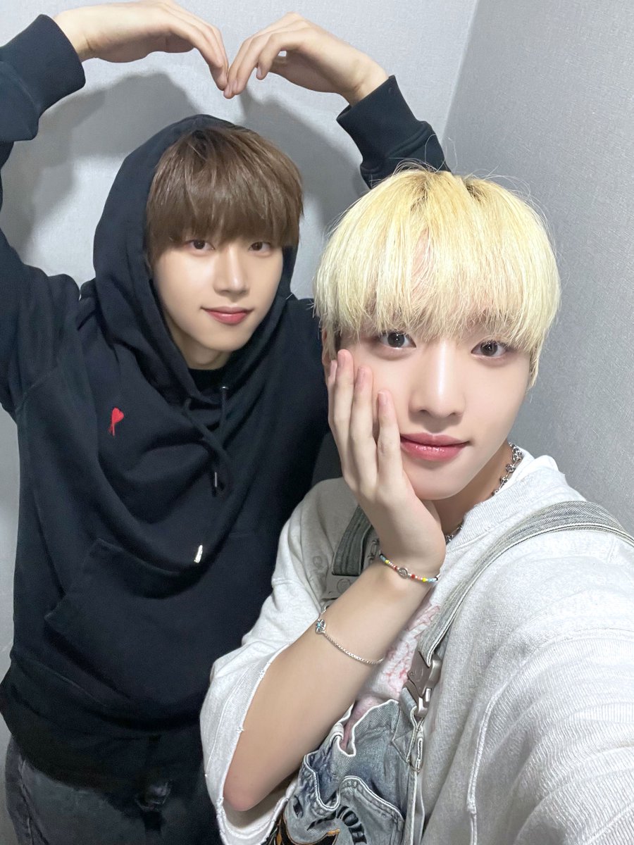 [#현우] 쭌과 함께 👶👦
#xikers #싸이커스