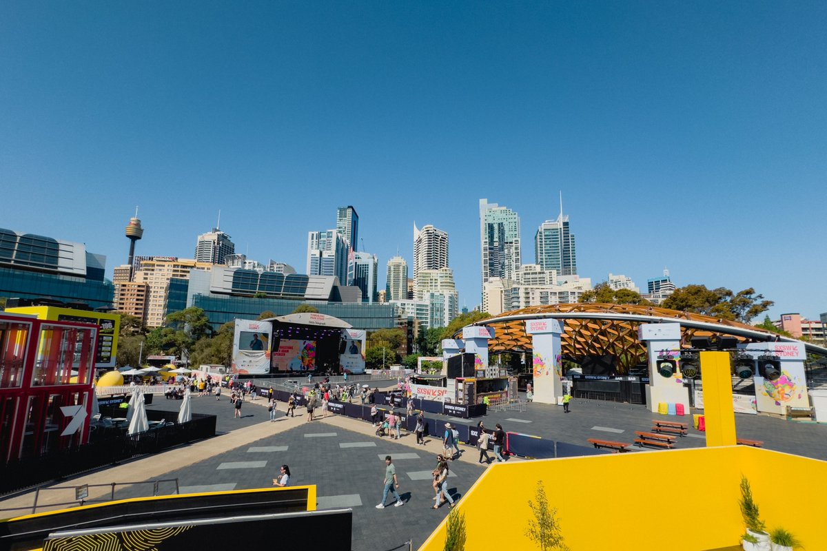 michaelguo8's tweet photo. Day 1 of #SXSW Sydney. https://t.co/l4uH9MHPtF