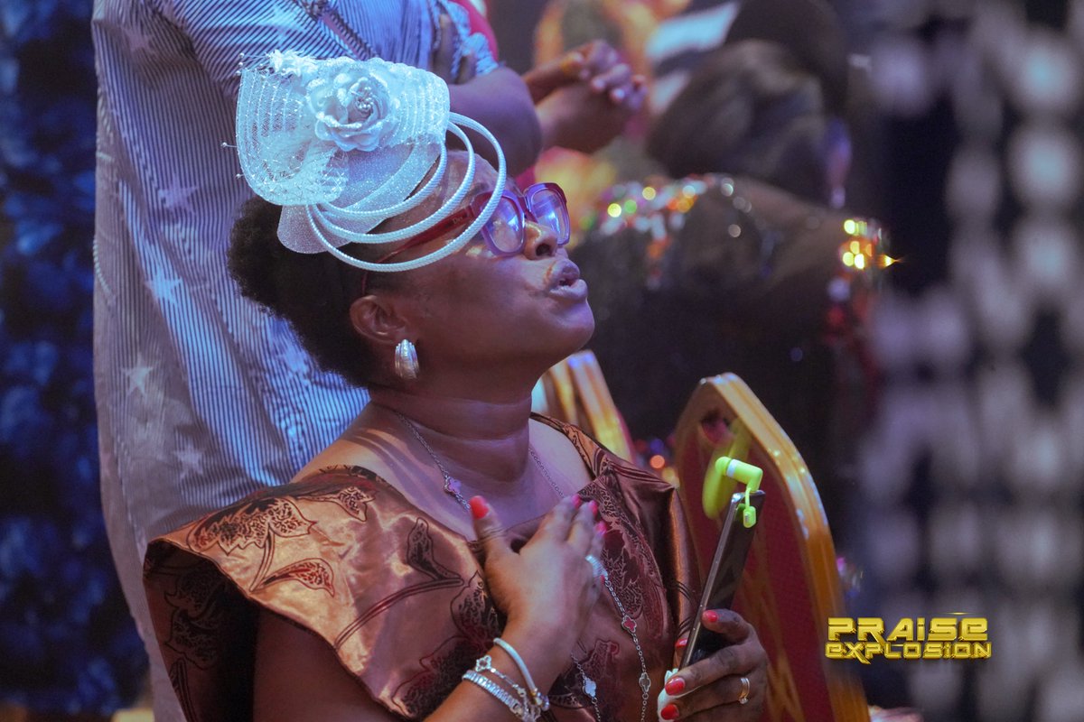 dovetv's tweet photo. PHOTO SPLASH PART 2: PRAISE EXPLOSION.
RCCG DOMINION SANCTUARY ACME
@tehillahchoir
@rccghubchoir
@liliannneji
@beautyobodo
@brownoyitso
#ohprimetv
#PraiseExplosion
#rccgdsaofficial
#Sunday
#DoveTelevision
#dovetv https://t.co/sBFQNgBYYB