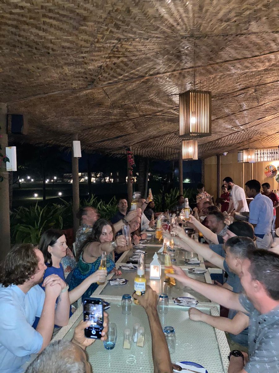 Hewshott tweet media