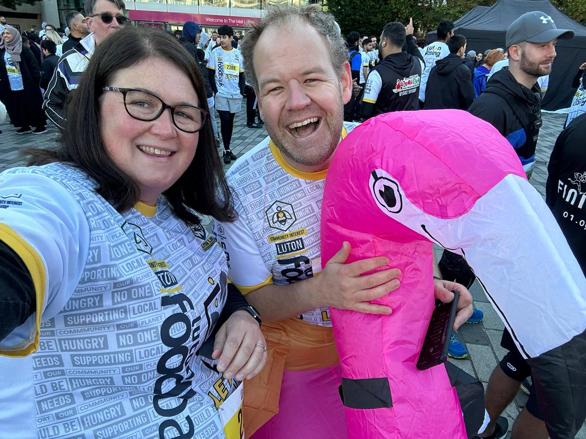 S_eastwood's tweet photo. Great to join the @love_luton run fest today. Me and Frank (the flamingo) made it round in 34mins for the 5k. I'll never run in an inflatable again 🤣 but huge amount made for #LetsFeedLuton campaign and @LutonFoodbank https://t.co/CGWgIjhkXL