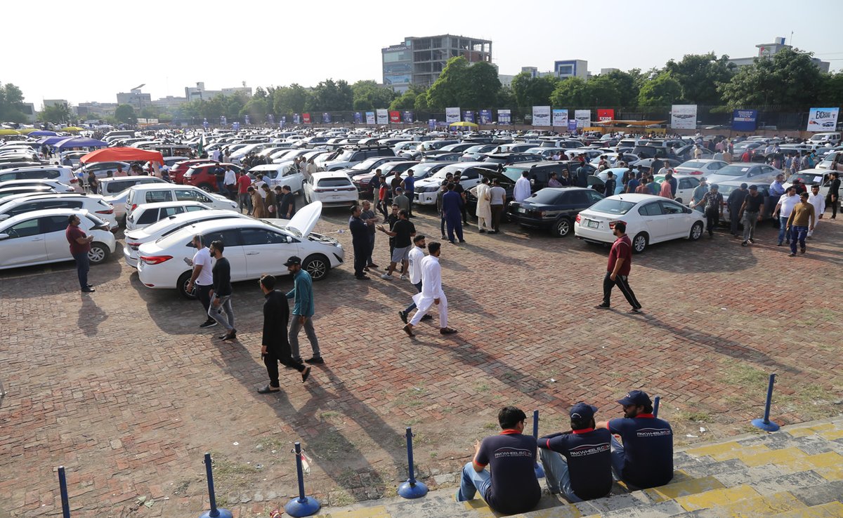 CentresExpo's tweet photo. Car Mela
Start date Oct 15, 2023
End date Oct 15, 2023
Timings: 10AP to 5PM...
#PakWheels #pakwheelsautoshow #Carmela #expolahore #carmela2023 #pakistanexpocentres #expolahore #honda #Marcedies #BMW #suzuki #jeep #exidebattery #TOYOTA https://t.co/vigZg3xIHR