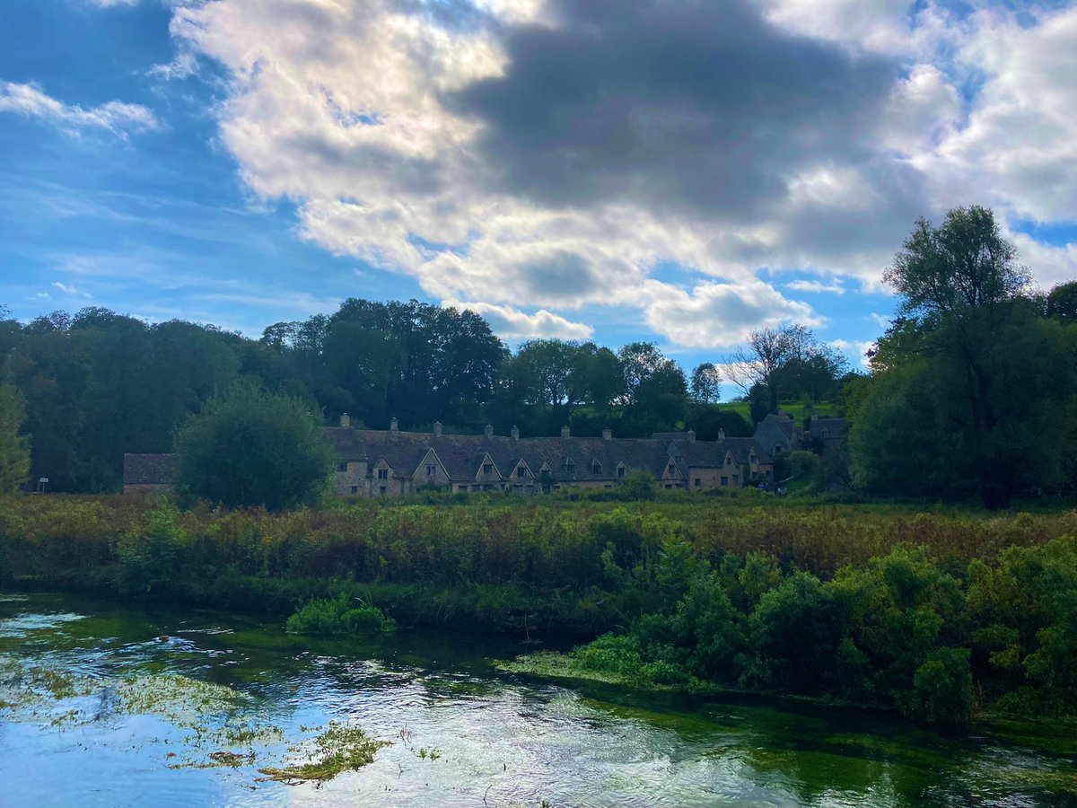 MYNAMEISnooon's tweet photo. おとぎの国　#Cotswolds https://t.co/ZM5Z8xsabP