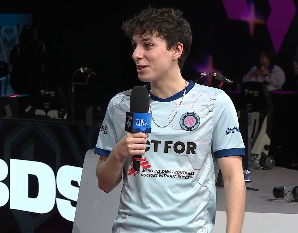 lolesports_fr's tweet photo. Sion et Renekton n'ont pas marché, à 0-2 j'ai dit au coach: "je vais juste jouer mes champions en fait"

GODS completed ✅
Reverse sweep ✅ https://t.co/q6grZJEDOy