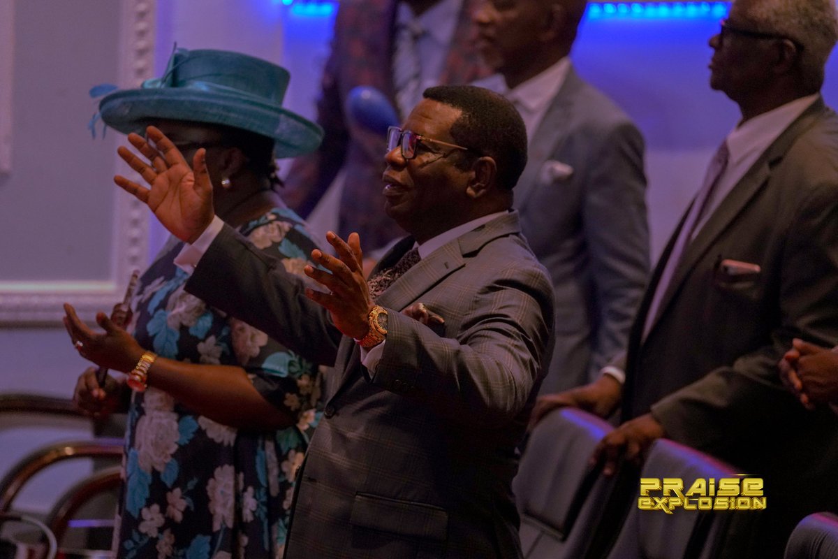 dovetv's tweet photo. PHOTO SPLASH PART 4: PRAISE EXPLOSION.
RCCG DOMINION SANCTUARY ACME
@tehillahchoir
@liliannneji
@beautyobodo
@brownoyitso
#ohprimetv
#PraiseExplosion
#rccgdsaofficial
#Sunday
#DoveTelevision
#dovetv https://t.co/E2ZFnXxZq0