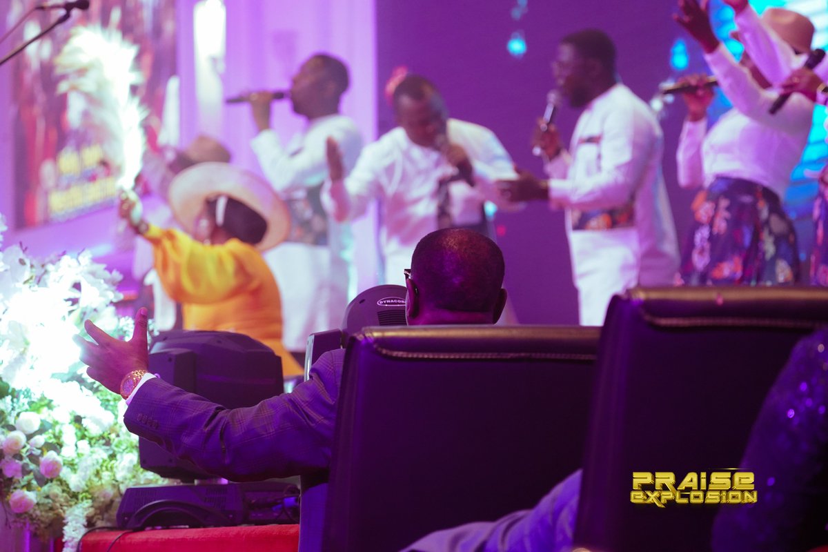 dovetv's tweet photo. PHOTO SPLASH PART 4: PRAISE EXPLOSION.
RCCG DOMINION SANCTUARY ACME
@tehillahchoir
@liliannneji
@beautyobodo
@brownoyitso
#ohprimetv
#PraiseExplosion
#rccgdsaofficial
#Sunday
#DoveTelevision
#dovetv https://t.co/E2ZFnXxZq0