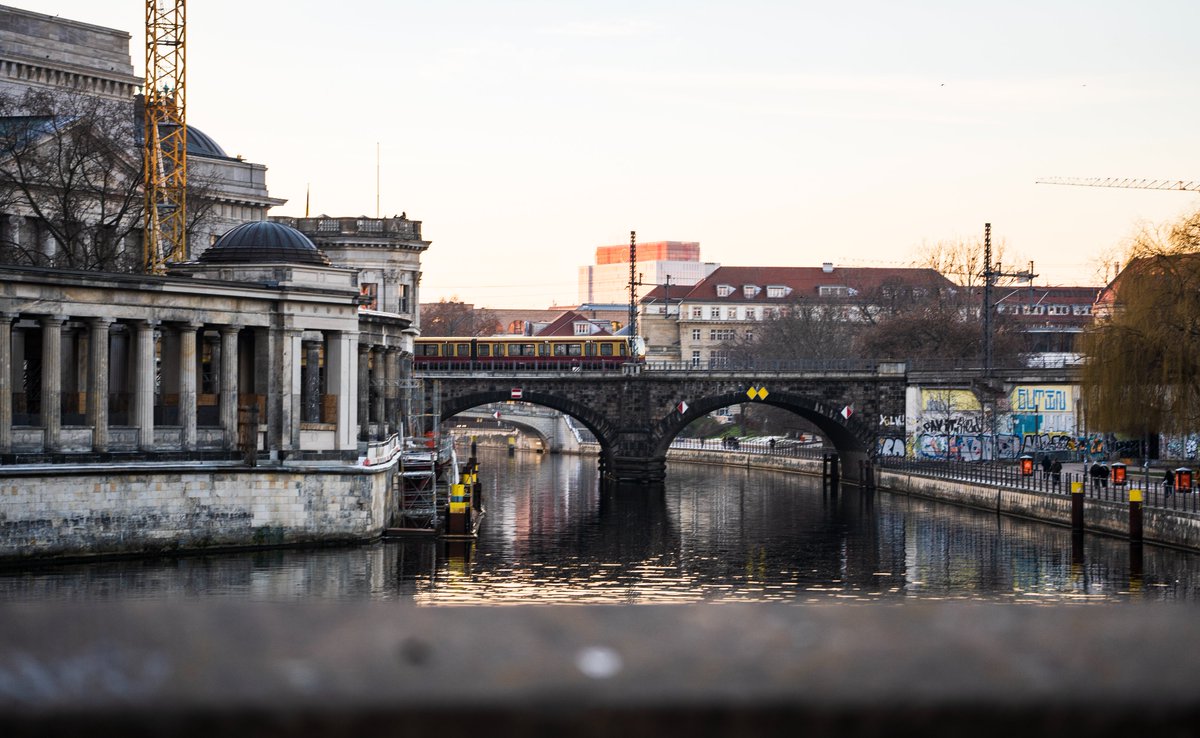 Berlin streets.

#streetphotography #photography