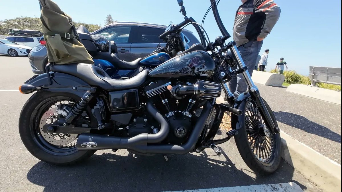 FrankTriple's tweet photo. Spotted on the Hill. This sweet looking Harley Davidson with a gorgeous airbrushed mural on the tank โ๏ธ๐
#franktriplemoto #thereddevil #triumphmotorcycles #fortheride #benelli #motorcycle #moto #bikelife #motorbike #yamaha #harleydavidson #motor https://t.co/bYXWOEXZPJ