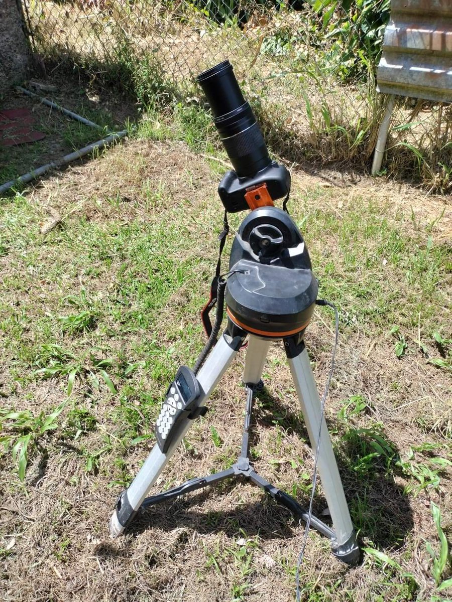 ferrockel's tweet photo. Todo un éxito el evento del Eclipse Solar Parcial transmitido en las redes sociales desde Caguas, Puerto Rico por nuestros colaboradores Fernando Roquel Torres y La profa. Erica Correa. Seguidores de Europa, Centro y Sur America y USA dijeron presente! Gracias mil. 💪🇵🇷📷☀️✌️😎 https://t.co/0Gr7sU7XeX