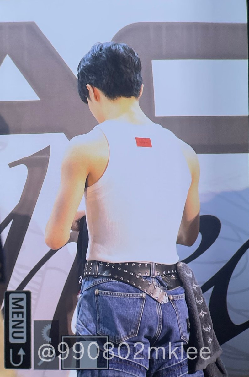 231015 슴스 팩트체크 대면 팬싸 #MARK #마크

이마크 민소매 이슈