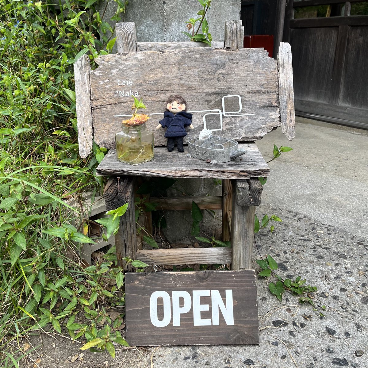 taketosora's tweet image. 直島旅①カフェサロン中奥

偶然たけるさんたちと同じ席に座れた😆✨
昭和レトロな空間にかわいいものがたくさんあってとてもいい雰囲気
店員さんも親切で最近ファンの方来ないねって話してたんですよって言われた笑

#佐藤健カレンダー2023