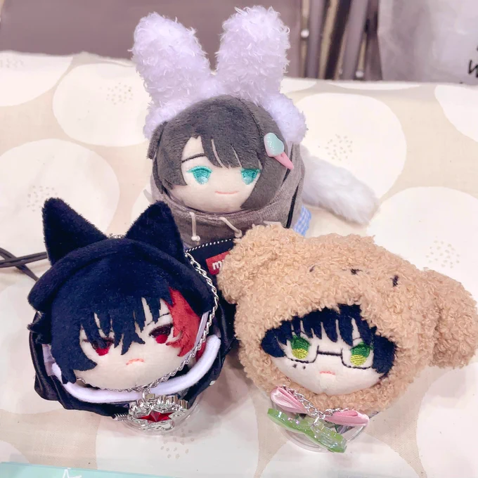 イベントありがとうございました様々なみんな達との交流と差し入れも本当にありがとうございます。もちもちも喜んでおります。次はもっとゆとりを持って出るぞ