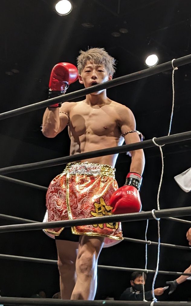 K1RIZINRISE's tweet photo. 思ったより武尊すぎるwww https://t.co/Mw0OJi2ybl