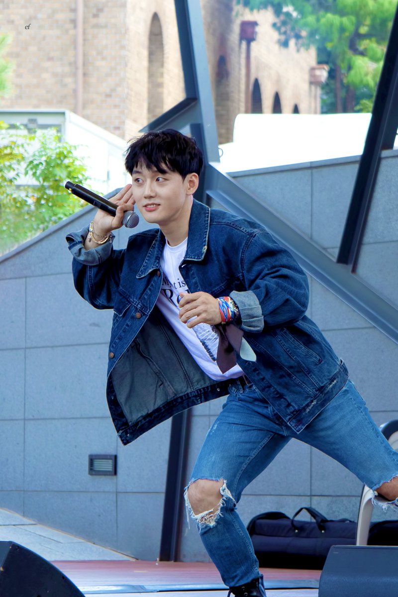 _emotionalflow's tweet photo. 231015 웰컴대학로 페스티벌 웰컴싱어롱 트레이스 유

본하 役 #이종석 https://t.co/QX6eZkWD8A