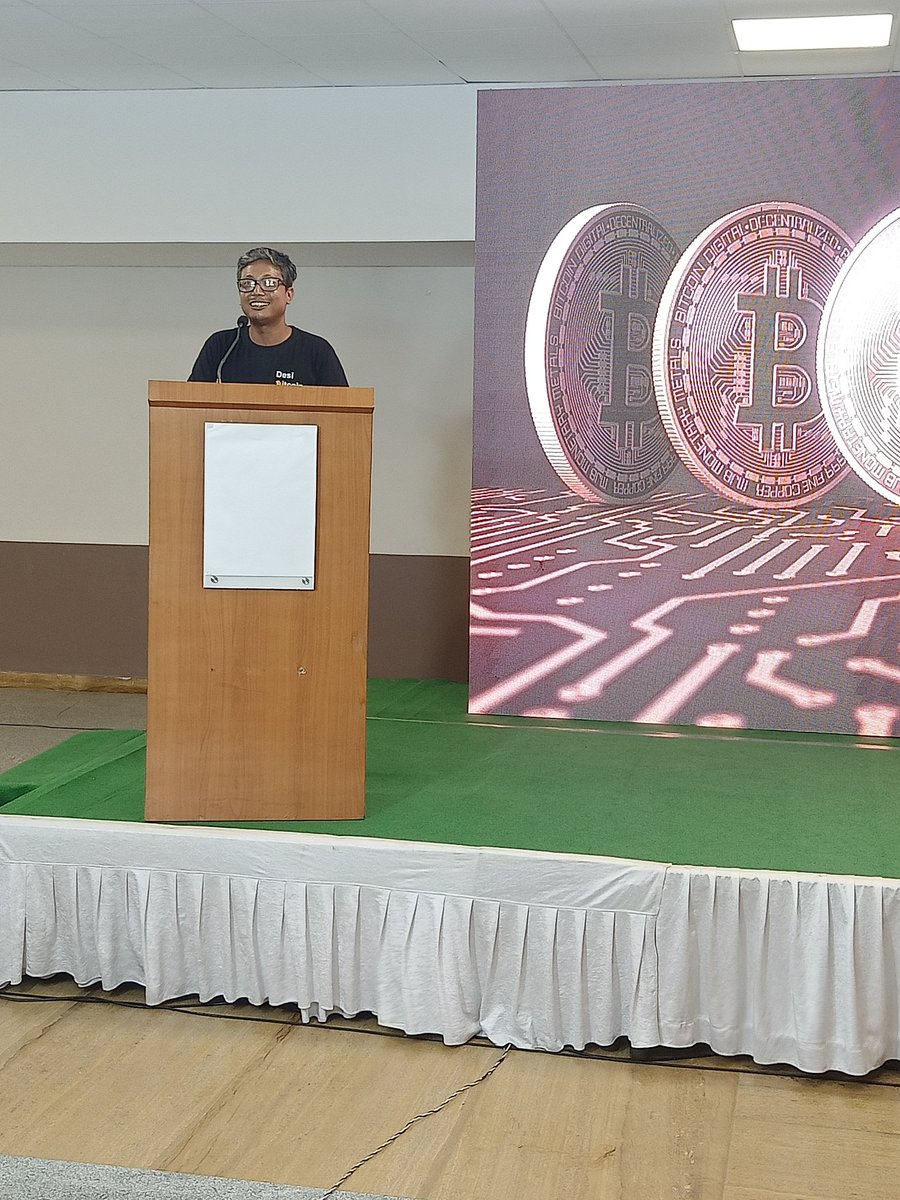 07Harshvardhan's tweet photo. @Bitcoin4India Confrence 2023 Bangalore (Bengaluru)

@AnuragSaikia Bhai speak about "Bitcoin &amp; More stuff"

#DesiBitcoinShow #DesiBitcoin #Bitcoin4India #BitcoinforIndia #Bitcoin #BTC https://t.co/7jVOJ2mfKs