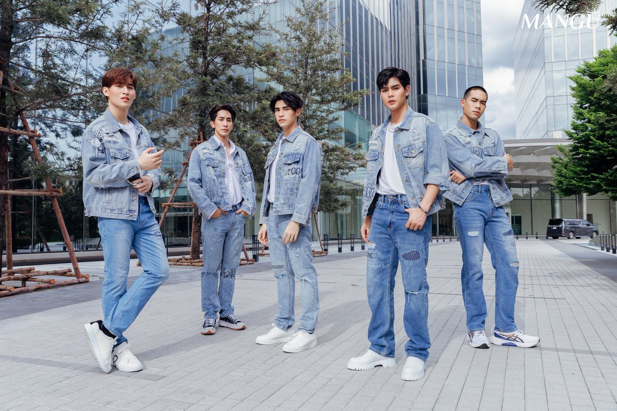ubrohm's tweet image. หนุ่ม SNAP ทั้ง 5 หล่อเท่ห์..เกินต้านมาก🫰🥰
#OhmThitiwat
#ManGuMagazineXSnapProject
