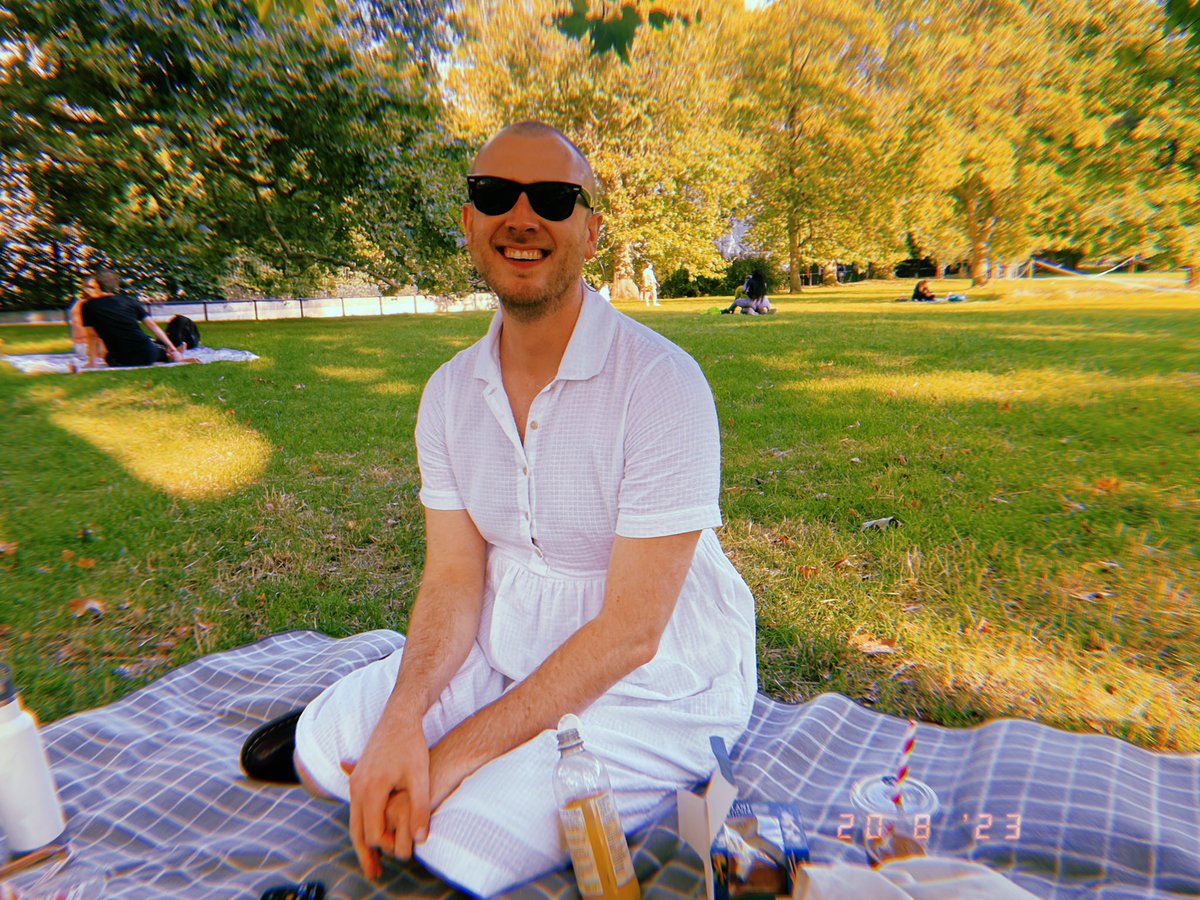 VictoriaaHoyle's tweet photo. It’s completely unacceptable that I’ll take pictures of Jack that look like this https://t.co/OljDOLlE7n