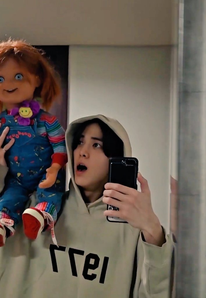 bbangkyufeed's tweet photo. tw//chucky

@/we_the_boyz 큐, this is what happens when younghoon is left to babysit https://t.co/ie8ZArbLYr