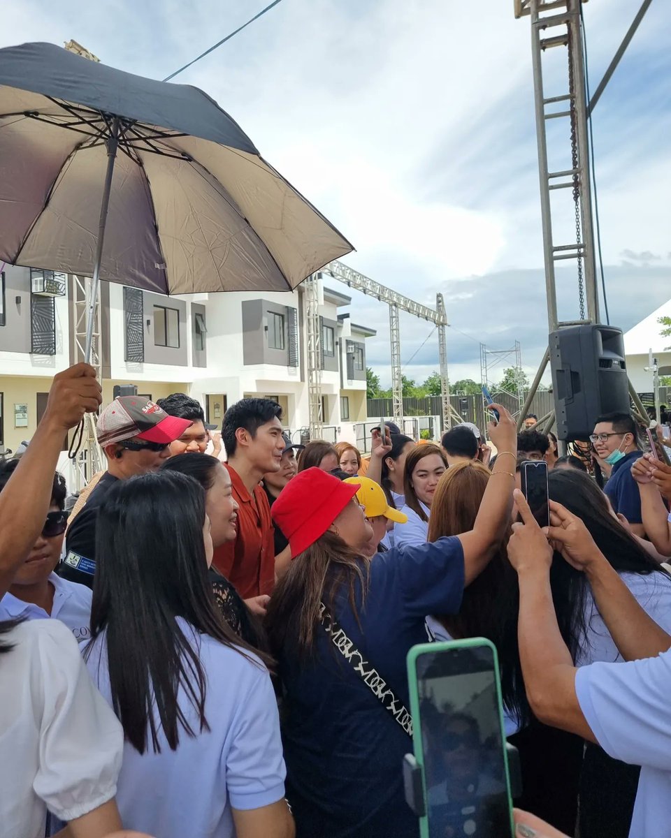 Robi Domingo tweet media