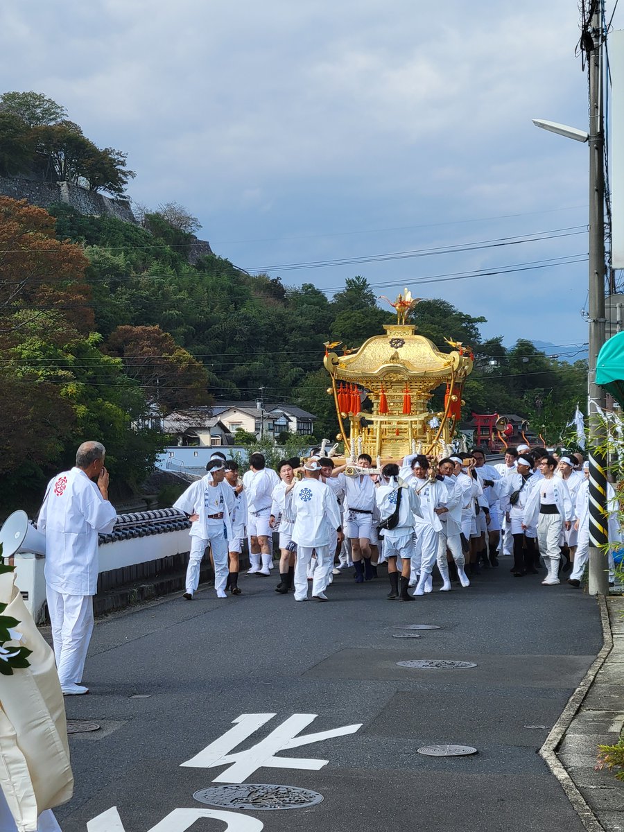 studio_triton's tweet photo. 4年ぶりに大隅神社大神輿のご巡幸 
#津山まつり #秋まつり https://t.co/WtVbVX3FBA