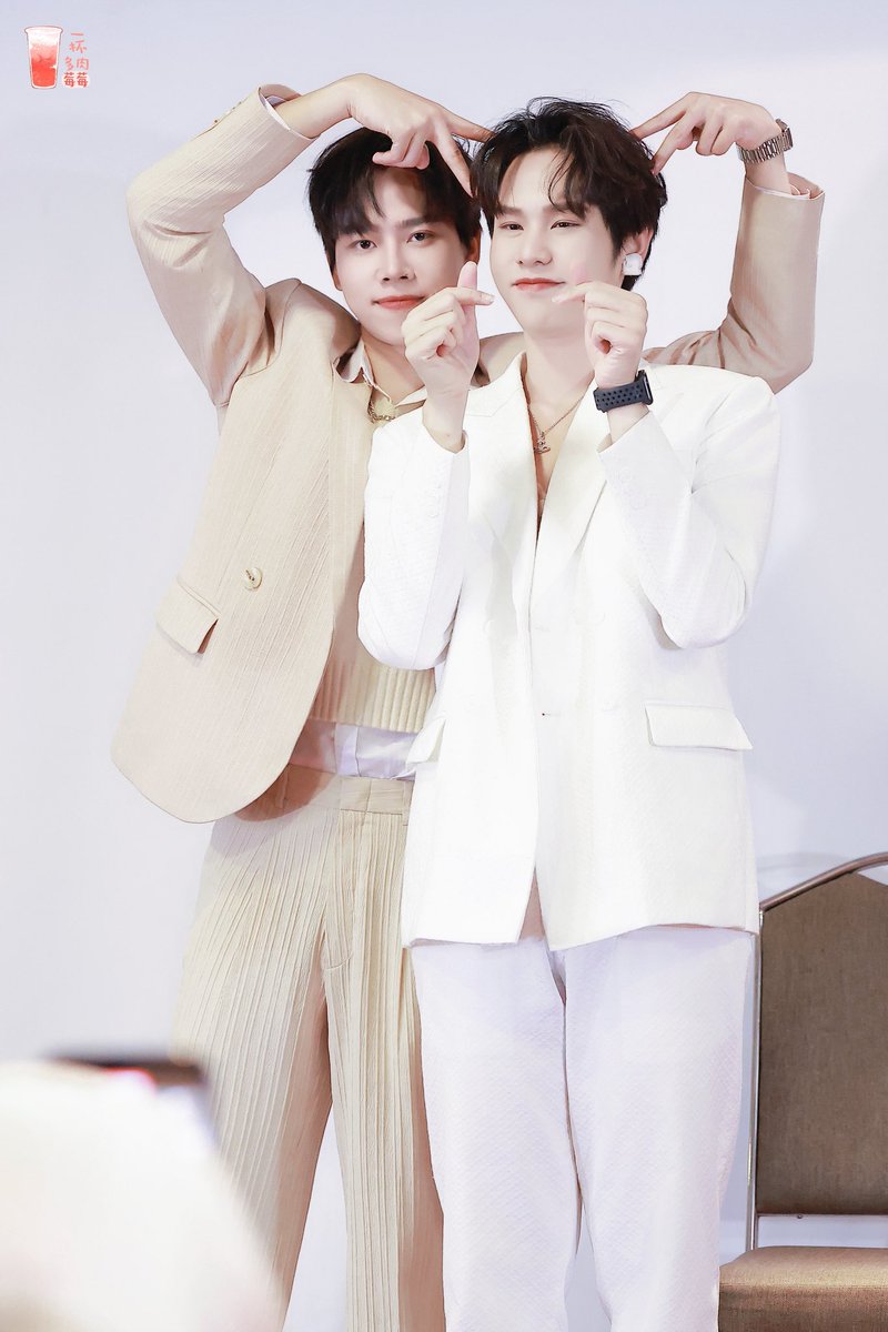 PICO_KST's tweet photo. 15.10.23📸
😘😘😘
@sunnywnrt @pakfaiiii 

#SunnyPakBWLovelyDay
#sunnywnrt #pakfaiiii #WeddingPlanTheSeries https://t.co/njxDRzpvw8
