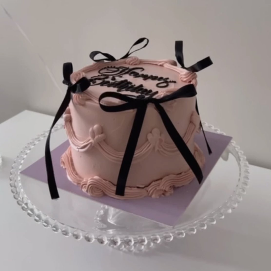 rabbitholesa tweet media